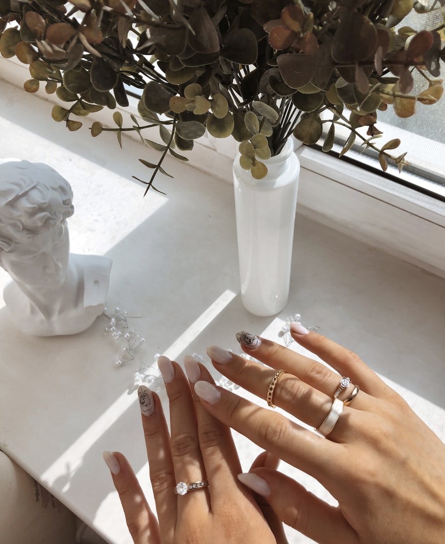 On-hand nail style 10
